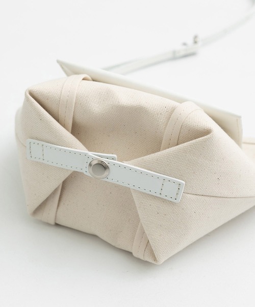 beautiful people(ビューティフルピープル)の「【beautiful people/ビューティフルピープル】lining logo pocketmini shoulder bag/ライニングロゴ ポケットミニ ショルダーバッグ(ショルダーバッグ・レディース・ブラック/キナリ・FREE)」の10枚目の写真