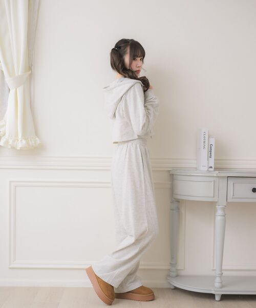 ems excite（エムズエキサイト）の「パーカー＆PTSETUP（パーカー・レディース・ダークグレー/ホワイト系その他/ブラック・FREE）」の16枚目の写真