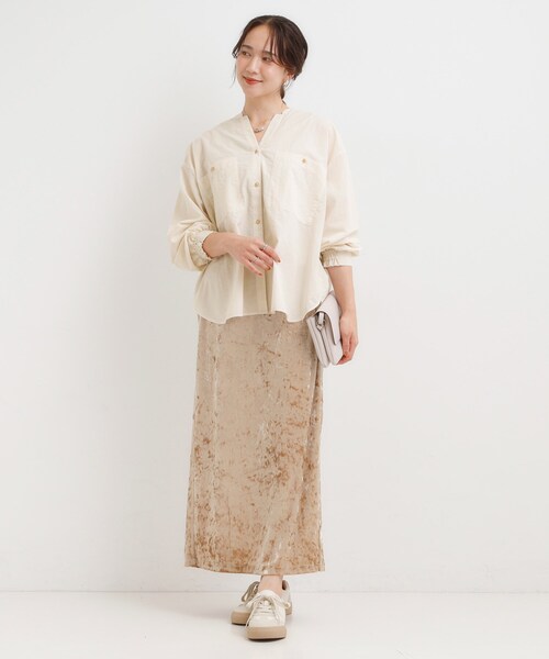 DRESKIP(ドレスキップ)の「【洗濯機可】羽織りにもなる ビックポケットVネックシャツ(シャツ/ブラウス・レディース・ダークブラウン/ネイビー/ライトベージュ・01/02/03/04)」の10枚目の写真