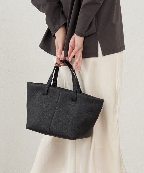 russet（ラシット）の「【再値下げ】レザーダブルハンドルミニトートバッグ（トートバッグ・レディース・ブラック/アイボリー・FREE）」の15枚目の写真