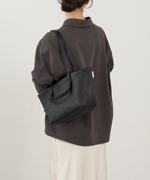 russet（ラシット）の「【再値下げ】レザーダブルハンドルミニトートバッグ（トートバッグ・レディース・ブラック/アイボリー・FREE）」の18枚目の写真