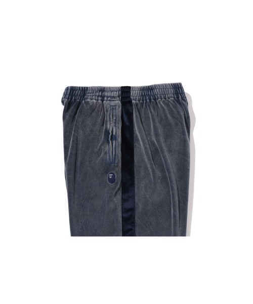 A BATHING APE（アベイシングエイプ）の「SNOW WASH LOOSE FIT TRACK PANTS（その他パンツ・メンズ・ネイビー/ブラック・MEDIUM/XX-LARGE/LARGE/X-LARGE/SMALL）」の6枚目の写真