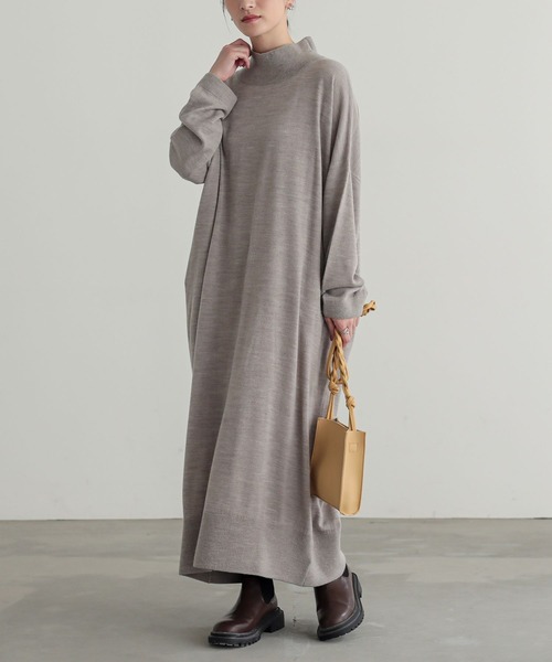 n'OrLABEL(ノアールレーベル)の「【帯電防止】カシミヤタッチニットワンピース(ワンピース・レディース・カーキ/ブラック/グレイッシュベージュ/ワイン・FREE)」の2枚目の写真