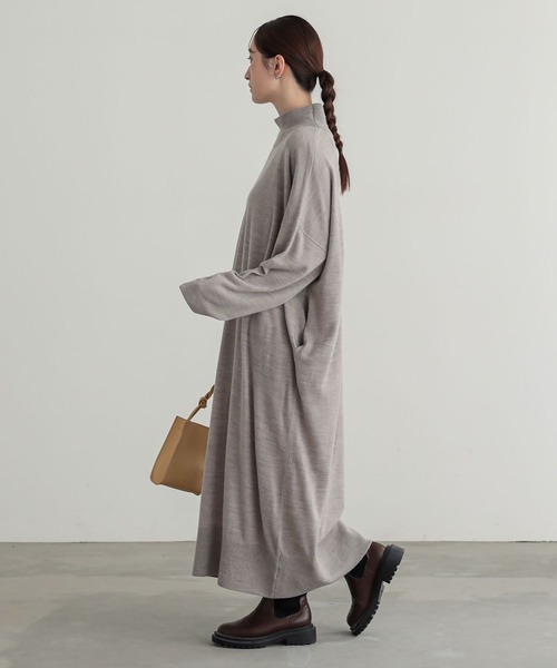 n'OrLABEL(ノアールレーベル)の「【帯電防止】カシミヤタッチニットワンピース(ワンピース・レディース・カーキ/ブラック/グレイッシュベージュ/ワイン・FREE)」の22枚目の写真