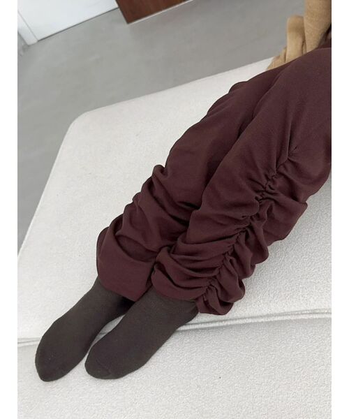 dazzlin（ダズリン）の「【吉田朱里】温感・セラミド加工くしゅくしゅパンツ（その他パンツ・レディース・ブラウン/ブラック・SMALL/MEDIUM/LARGE）」の20枚目の写真