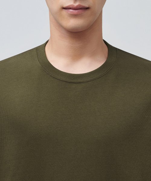 MUSINSA STANDARD（ムシンサスタンダード）の「ベーシック長袖Tシャツ[オリーブ]（Tシャツ/カットソー・メンズ・その他・LARGE）」の3枚目の写真