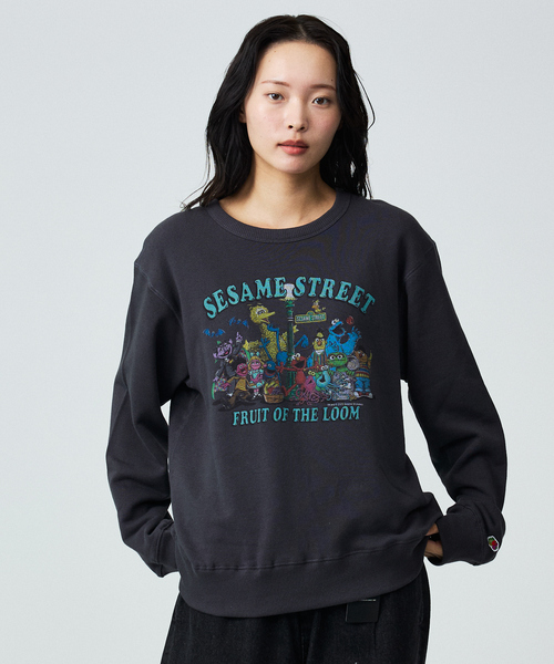 FRUIT OF THE LOOM(フルーツオブザルーム)の「【FRUIT OF THE LOOM】ロングスリーブ甘編み裏毛1/スウェット(Tシャツ/カットソー・メンズ・アイボリー/ブラック・L)」の4枚目の写真