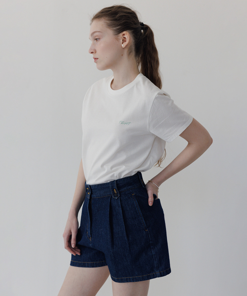 TTUDEMENT(トュードメント)の「PINTUCK SHORTS INDIGO(その他パンツ・レディース・その他・MEDIUM/SMALL)」の2枚目の写真