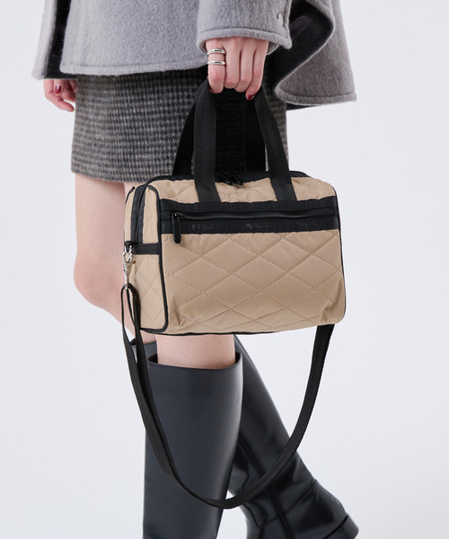 LeSportsac(レスポートサック)の「EVERYDAY SM SATCHEL タニンクロスデボス(ショルダーバッグ・レディース・ブラウン・FREE)」の2枚目の写真
