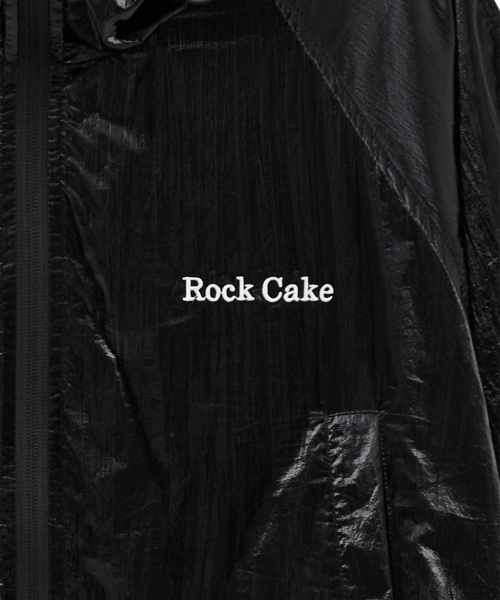 ROCKCAKE(ロックケーキ)の「Coated Crop Hoodie Jacket - Black(ナイロンジャケット・レディース・その他・SMALL)」の3枚目の写真
