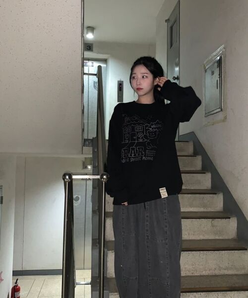 GRAVER（グレーバー）の「[ユニセックス]SWEET-HOME スウェット_クリーム（スウェット・レディース・クリーム・SMALL/MEDIUM/LARGE/X-LARGE）」の3枚目の写真