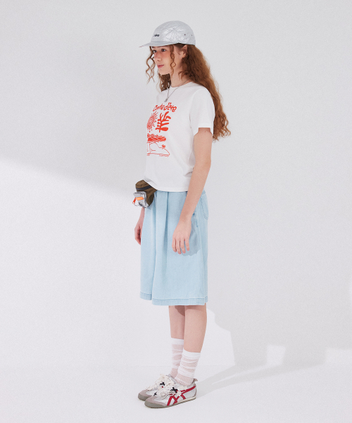 Between A and B（ビトウィーンエイアンドビー）の「コンテデエテグラフィックTシャツ[ホワイト]（Tシャツ/カットソー・レディース・その他・FREE）」の5枚目の写真
