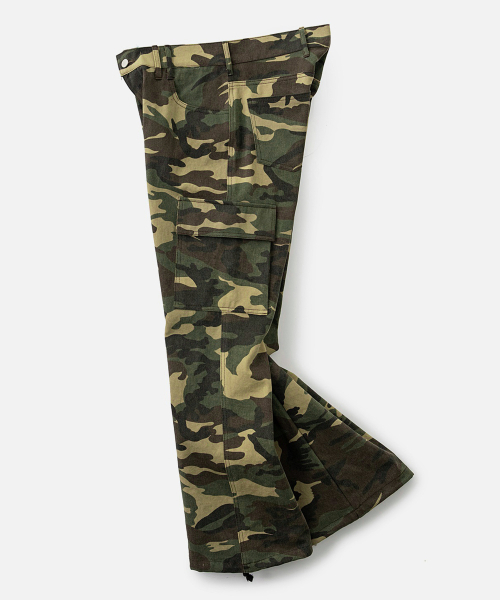 VASTIC(バスティック)の「ブーツカットカモカーゴパンツ_ベージュ(その他パンツ・メンズ・その他・MEDIUM/LARGE)」の4枚目の写真