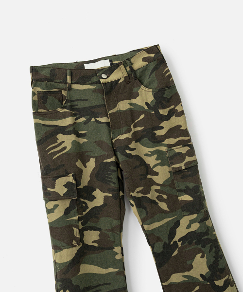 VASTIC(バスティック)の「ブーツカットカモカーゴパンツ_ベージュ(その他パンツ・メンズ・その他・MEDIUM/LARGE)」の5枚目の写真