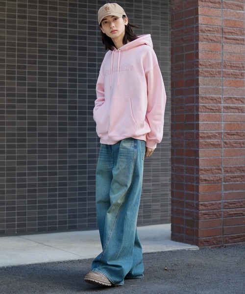 WEGO（ウィゴー）の「WEGO/エンボスステッチロゴプルパーカー（パーカー・メンズ・アッシュグレー/ピンク/ブラック・LARGE/MEDIUM）」の19枚目の写真