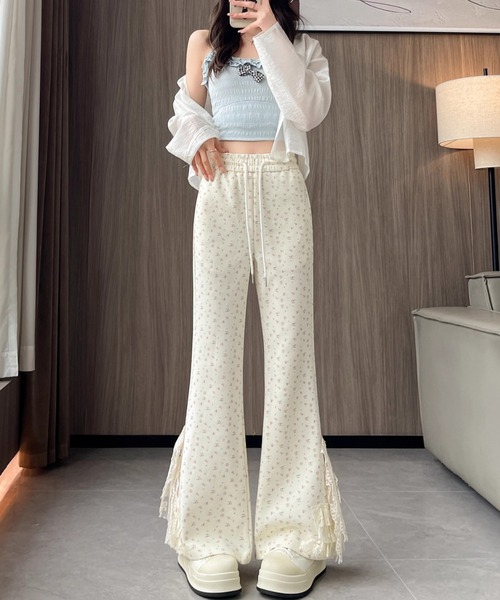 Mejoul（メジュール）の「【2026春夏新作】フラワープリントレースフレアスウェットパンツ（スウェットパンツ・レディース・アイボリー・M/L）」の5枚目の写真