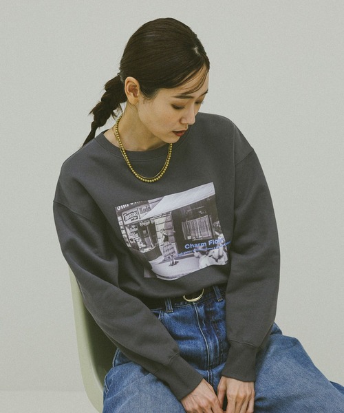 GLOBAL WORK(グローバルワーク)の「やわらか裏起毛プリントプルオーバー/580976(スウェット・レディース・オフホワイト/ダークグレー/ピンク/ネイビー/ライトグレー/ブラウン系その他6・REGULAR/SHORT/LONG)」の1枚目の写真