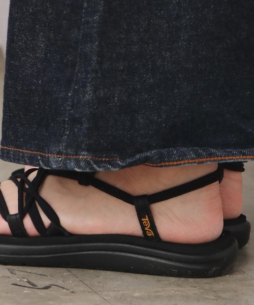 Teva(テバ)の「【TEVA / テバ】 W VOYA INFINITY/インフィニティー マッシュトップソール サンダル(サンダル・レディース・ブラック・5/6/7)」の2枚目の写真