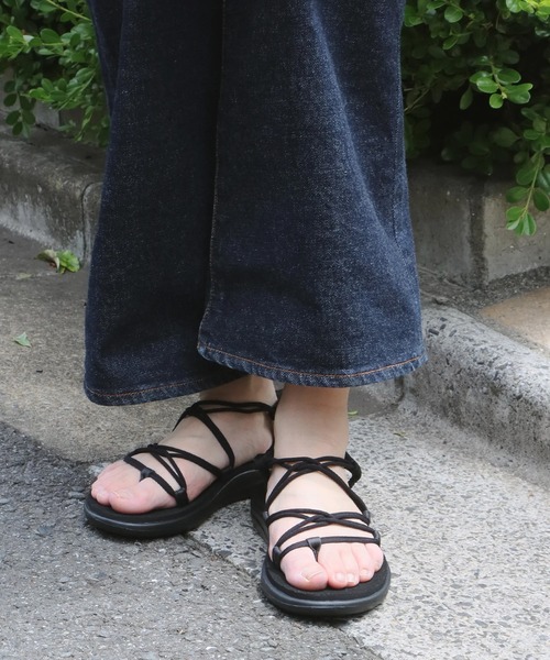 Teva(テバ)の「【TEVA / テバ】 W VOYA INFINITY/インフィニティー マッシュトップソール サンダル(サンダル・レディース・ブラック・5/6/7)」の22枚目の写真
