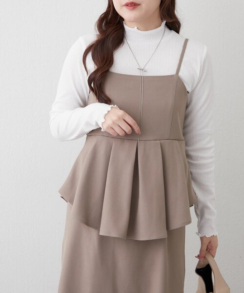 Remind me and forever（リマインドミーアンドフォーエバー）の「【ハレの日にも♪】【2枚SET】テレコインナー＆ペプラムキャミワンピース（ワンピース・レディース・グレイッシュベージュ/ブラック・FREE）」の6枚目の写真