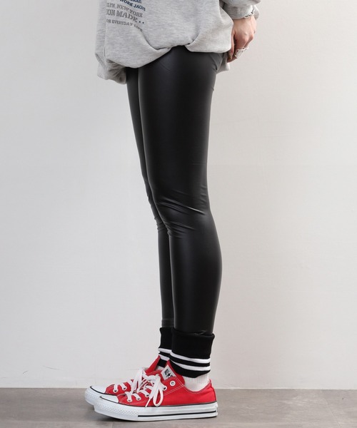 crossi(クロッシー)の「ボーダー柄裾リブ フェイクレザー レギンスパンツ(その他パンツ・レディース・ブラック・40)」の13枚目の写真