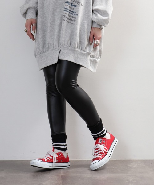 crossi(クロッシー)の「ボーダー柄裾リブ フェイクレザー レギンスパンツ(その他パンツ・レディース・ブラック・40)」の7枚目の写真