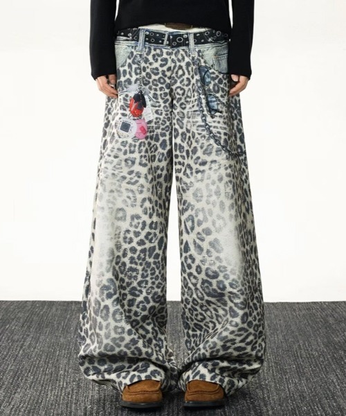 NOWLE(ノウル)の「【NOWLE】フェイクレイヤード レオパード プリント ワイド デニム パンツ(デニムパンツ・メンズ・レオパード・LARGE/MEDIUM/X-LARGE/SMALL)」の10枚目の写真