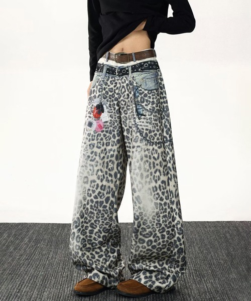 NOWLE(ノウル)の「【NOWLE】フェイクレイヤード レオパード プリント ワイド デニム パンツ(デニムパンツ・メンズ・レオパード・LARGE/MEDIUM/X-LARGE/SMALL)」の3枚目の写真