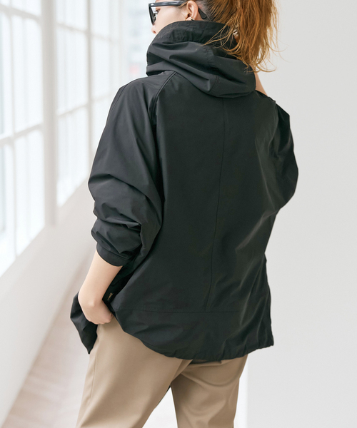 Spick & Span(スピックアンドスパン)の「《一部店舗+WEB限定 / 追加》WOOLRICH / ウールリッチ SUMMER ANORAK(マウンテンパーカー・レディース・アイボリー/ブラック・SMALL)」の17枚目の写真