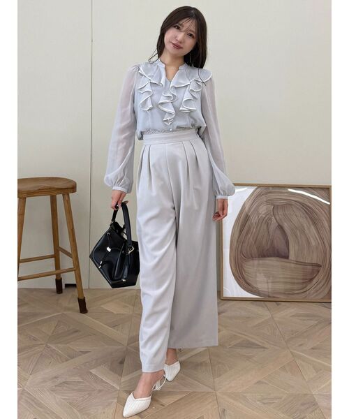 MERCURYDUO（マーキュリーデュオ）の「レースレイヤードタックパンツ（その他パンツ・レディース・ベージュ/チャコールグレー・MEDIUM/SMALL）」の13枚目の写真