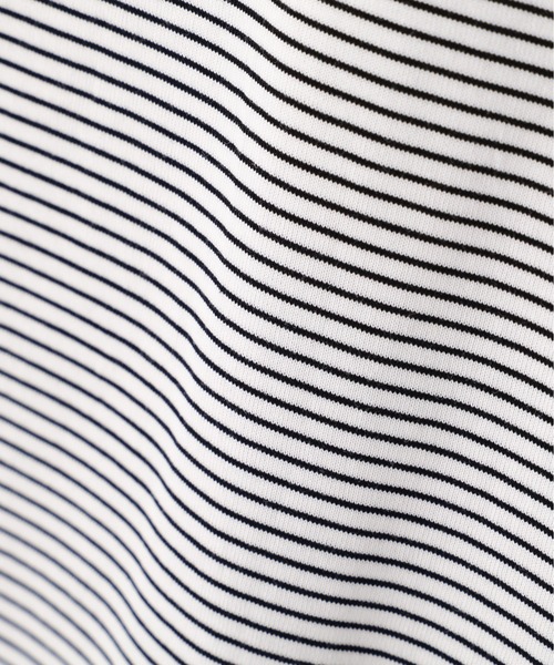 MARGARET HOWELL(マーガレットハウエル)の「COTTON STRIPE JERSEY(Tシャツ/カットソー・メンズ・ブルー/ホワイト×ブラック・MEDIUM/LARGE)」の8枚目の写真