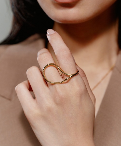 novice（ノーヴィス）の「【novice】Flow Curve Double Finger Ring［Stainless］（リング・レディース・シルバー/ゴールド・FREE）」の13枚目の写真