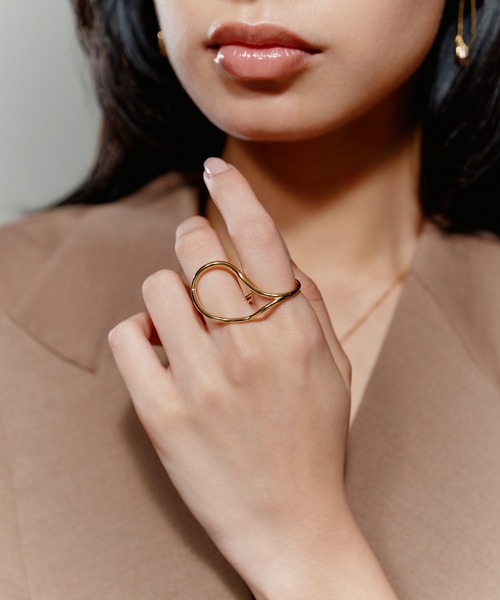 novice（ノーヴィス）の「【novice】Flow Curve Double Finger Ring［Stainless］（リング・レディース・シルバー/ゴールド・FREE）」の14枚目の写真