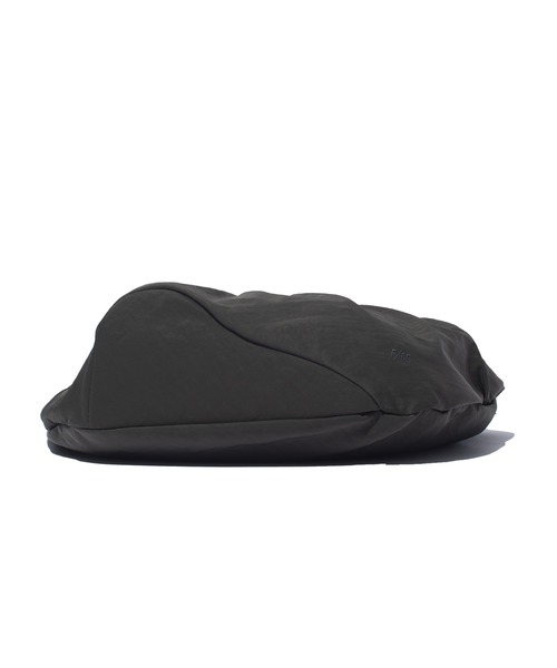 F/CE. （エフシーイー）の「F/CE. / エフシーイー/TEXTURED TWILL BODY BAG / テクスチャード ツイル ボディバッグ（ボディバッグ/ウエストポーチ・メンズ・ブラック/チャコールグレー・F）」の6枚目の写真