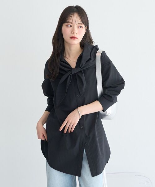 earth music&ecology（アースミュージックアンドエコロジー）の「スカーフ付きスキッパーシャツ（シャツ/ブラウス・レディース・ブラウン/ブラック/ストライプ・FREE）」の22枚目の写真