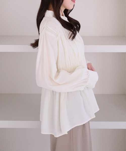 archives（アルシーヴ）の「【ＯＮかわ】シャーリングギャザーシャツ（シャツ/ブラウス・レディース・ブルー/アイボリー/ピンク・MEDIUM）」の14枚目の写真