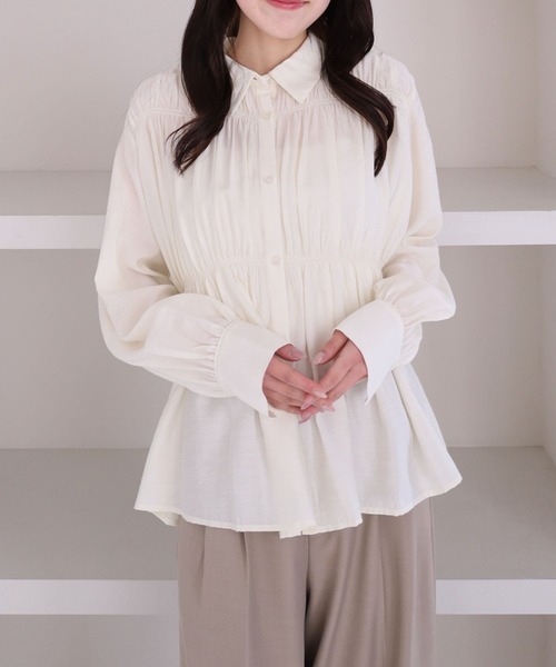 archives（アルシーヴ）の「【ＯＮかわ】シャーリングギャザーシャツ（シャツ/ブラウス・レディース・ブルー/アイボリー/ピンク・MEDIUM）」の12枚目の写真