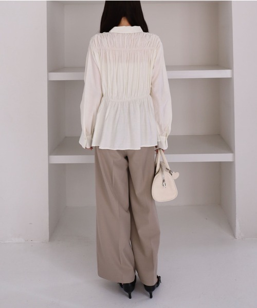 archives（アルシーヴ）の「【ＯＮかわ】シャーリングギャザーシャツ（シャツ/ブラウス・レディース・ブルー/アイボリー/ピンク・MEDIUM）」の19枚目の写真