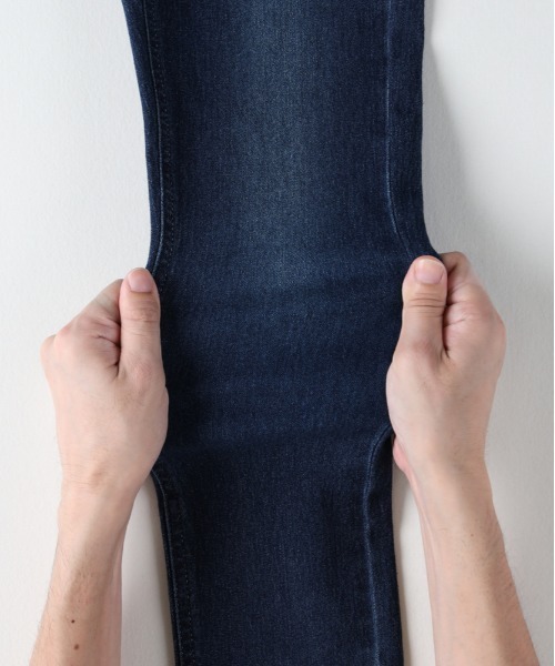 MPS（エムピーエス）の「[MPS] タイトストレートパンツ (ウエストゴム / ストレッチ / 耐久性)（デニムパンツ・キッズ・ダークインディゴブルー/ブラック・130/140/150/160）」の4枚目の写真