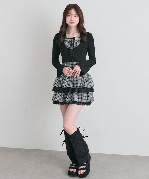 OLIVE des OLIVE（オリーブデオリーブ）の「レースティアードワンピとカーデのセット（ワンピース・レディース・サックスブルー/ブラック/オフホワイト・FREE）」の22枚目の写真