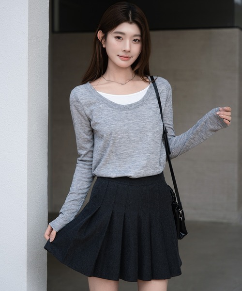 by LEGNA(バイレグナ)の「フェイクレイヤードトップス(Tシャツ/カットソー・レディース・グレー/ブラック・LARGE/MEDIUM)」の4枚目の写真