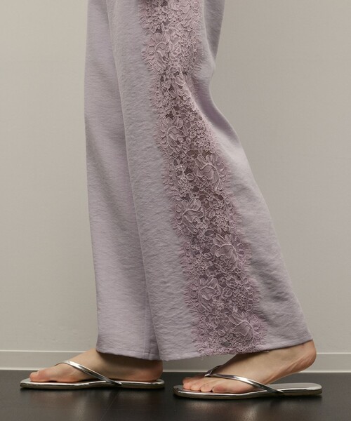 GRACE CONTINENTAL(グレースコンチネンタル)の「サイドレースパンツ(その他パンツ・レディース・チャコールグレー/ラベンダー・38/36)」の15枚目の写真