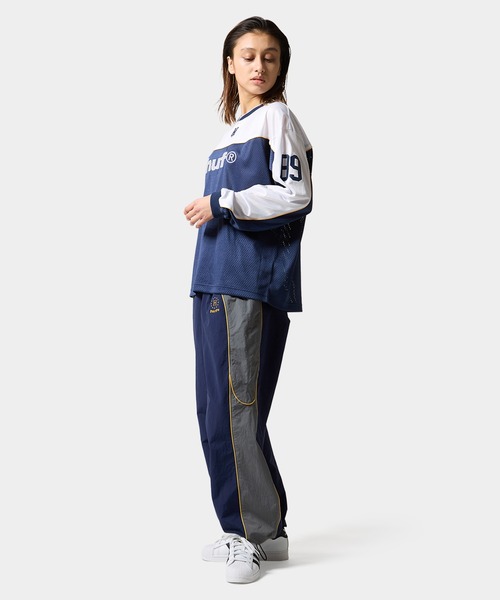 HUF(ハフ)の「HUF eightynine FOOTBALL TOP(Tシャツ/カットソー・メンズ・ブラック/ネイビー・S/XXL/XL/L/M)」の3枚目の写真