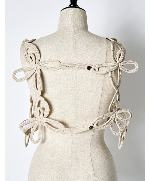 RUMCHE(ラムシェ)の「Flower Bond Yarn Harness / フラワーボンドヤーンハーネス(ベスト・レディース・ベージュ・FREE)」の7枚目の写真
