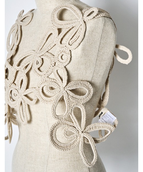 RUMCHE(ラムシェ)の「Flower Bond Yarn Harness / フラワーボンドヤーンハーネス(ベスト・レディース・ベージュ・FREE)」の4枚目の写真