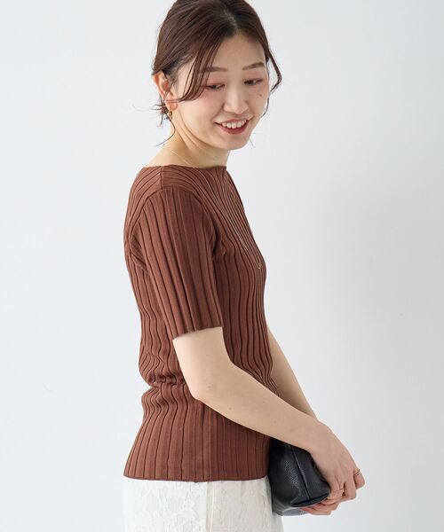 le.coeur blanc（ルクールブラン）の「ボートネックハーフスリーブリブニット（ニット/セーター・レディース・オフホワイト/グレイッシュベージュ/ブラウン/オレンジ/ブラック・38）」の12枚目の写真