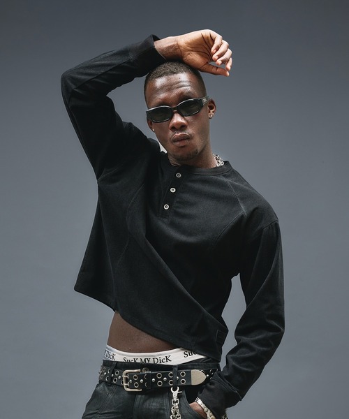 ANDER HUNK（アンダーハンク）の「Henry neck Short Rib LS / ヘンリーネックショートリブロングスリーブ（Tシャツ/カットソー・メンズ・レッド系その他/ブラック・LARGE/MEDIUM）」の6枚目の写真