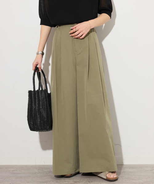 JOURNAL STANDARD relume(ジャーナルスタンダード レリューム)の「コットンナイロンタックワイドロングパンツ(チノパンツ・レディース・カーキ/ブラック/ベージュ・38/36)」の3枚目の写真