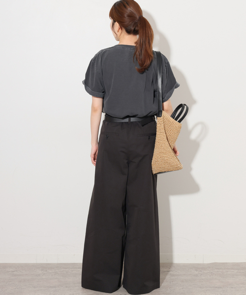 JOURNAL STANDARD relume(ジャーナルスタンダード レリューム)の「コットンナイロンタックワイドロングパンツ(チノパンツ・レディース・カーキ/ブラック/ベージュ・38/36)」の6枚目の写真