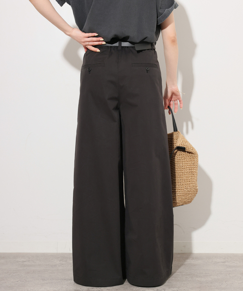 JOURNAL STANDARD relume(ジャーナルスタンダード レリューム)の「コットンナイロンタックワイドロングパンツ(チノパンツ・レディース・カーキ/ブラック/ベージュ・38/36)」の9枚目の写真